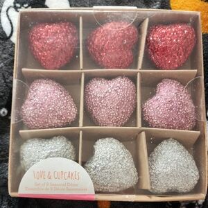 ✨️❤️💓NWT CUPCAKE & CASHMERE 9PC SET HEART DECOR ✨️❤️💓